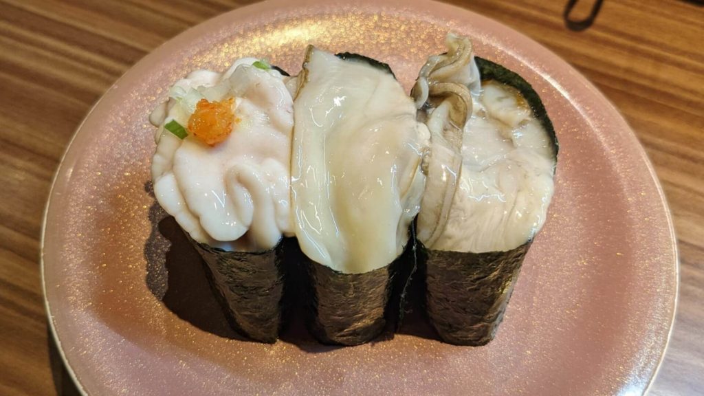 回転寿司ぱさーるの真ダチと生カキ