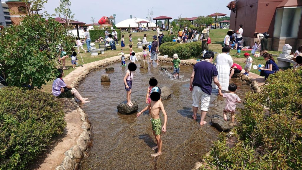 札幌競馬場の水遊び
