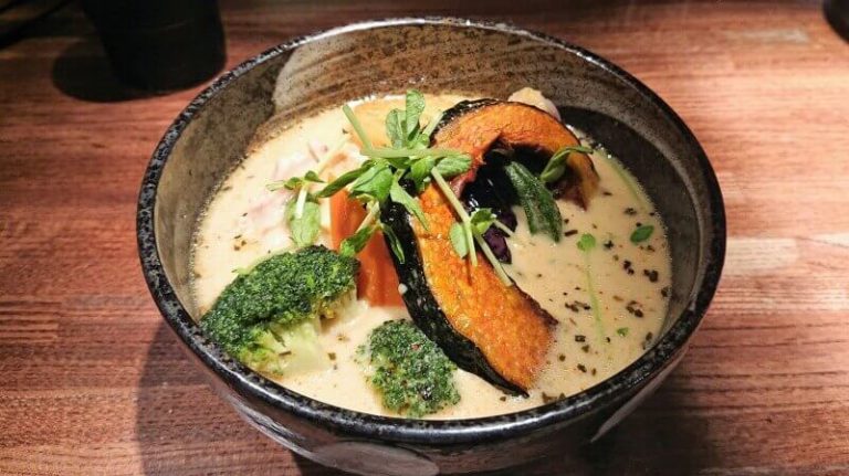 イエローのサムネイル