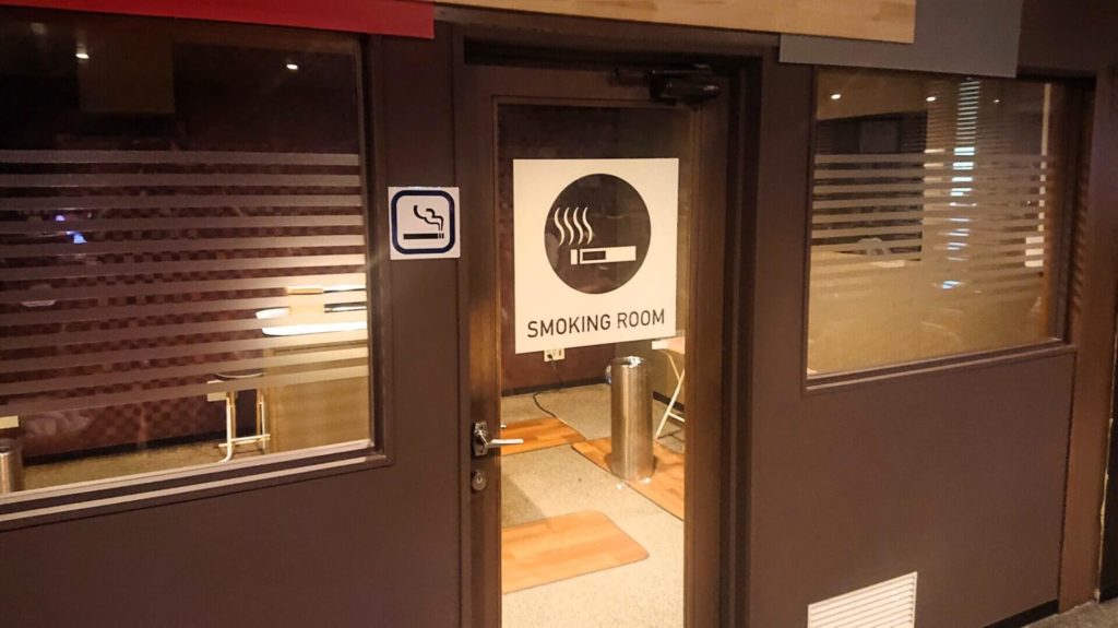 ソーレの喫煙室