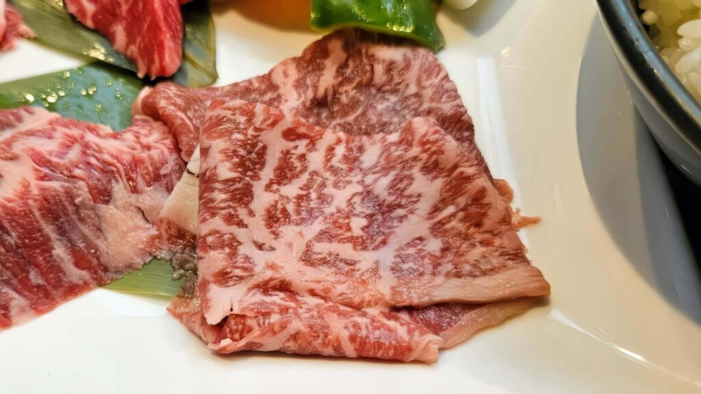 5種の上焼肉ランチの和牛モモスライス