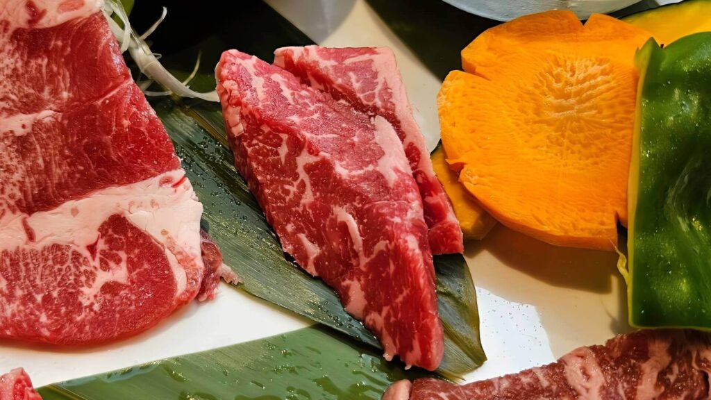 5種の上焼肉ランチの国産牛カルビ